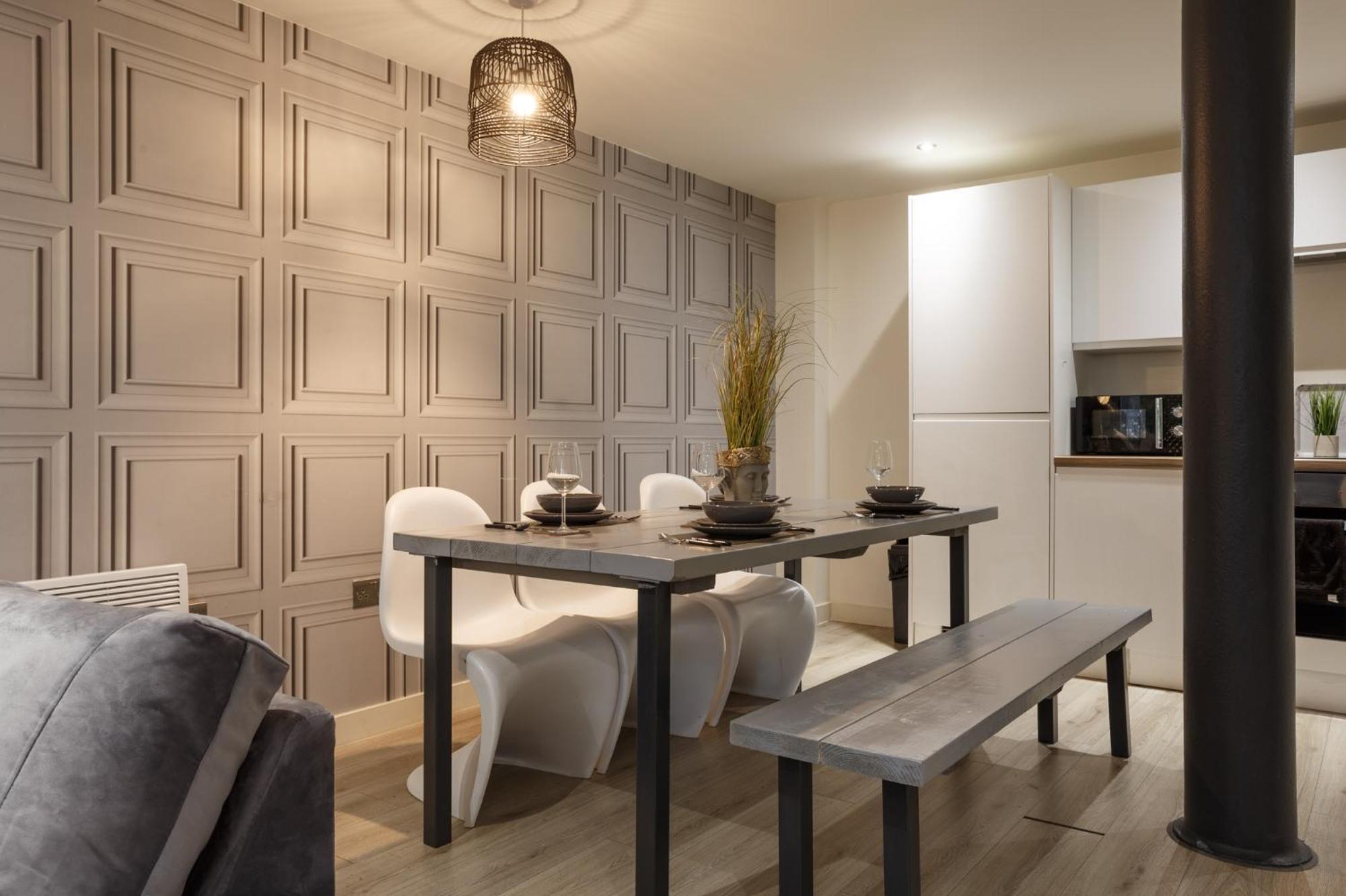 Appartement Beautiful 2 Bed With Balcony